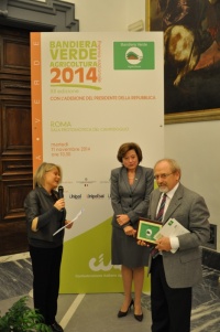 Il presidente Mauro Furlani riceve la Bandiera Verde